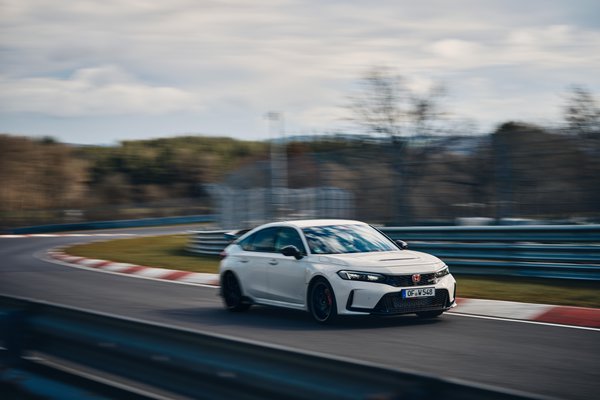 28.4.  HONDA 2.jpg