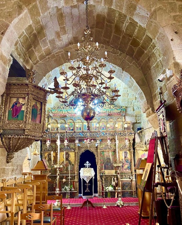 14.5 Χρυσαλινιώτισσα4.jpg