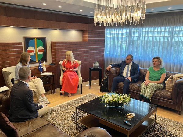 18.9. FISCHadjiCy 4.jpg