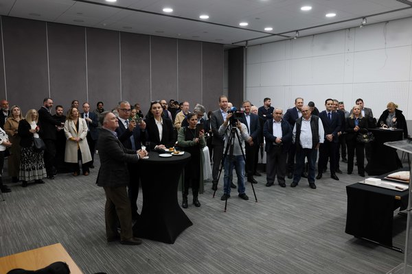 20.1. ΚΟΠΗ ΒΑΣΙΛΟΠΙΤΑΣ 2 (002).JPG