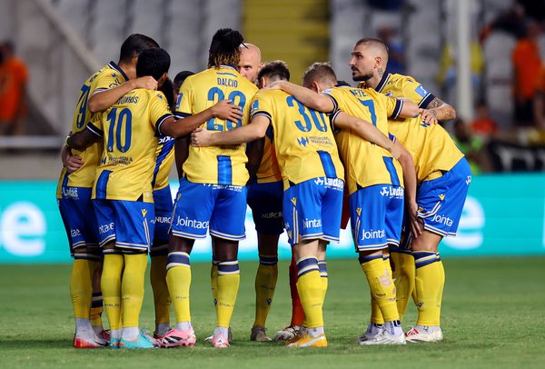 APOEL.jpg
