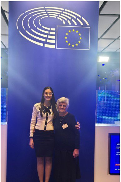 ΕΛΕΝΗ - ΦΩΚΑ.jpg