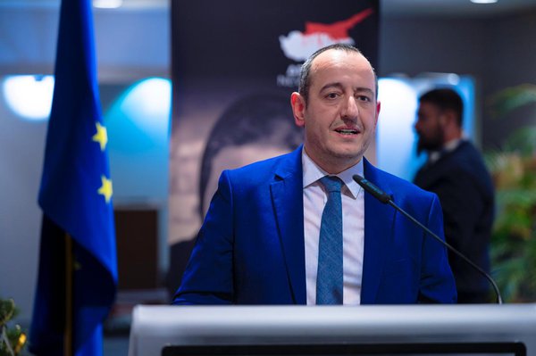 ΓΕΑΔΗΣ ΓΕΑΔΗ.jpg