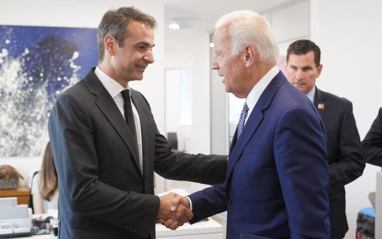 Μητσοτάκης Biden