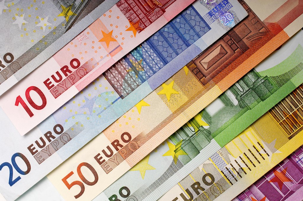 Χρήματα λεφτά οικονομία ευρώ